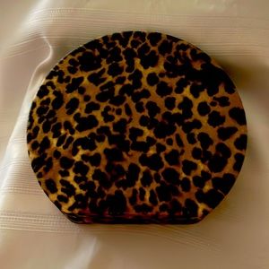 Leopard Print Grained Vinyl Purse
